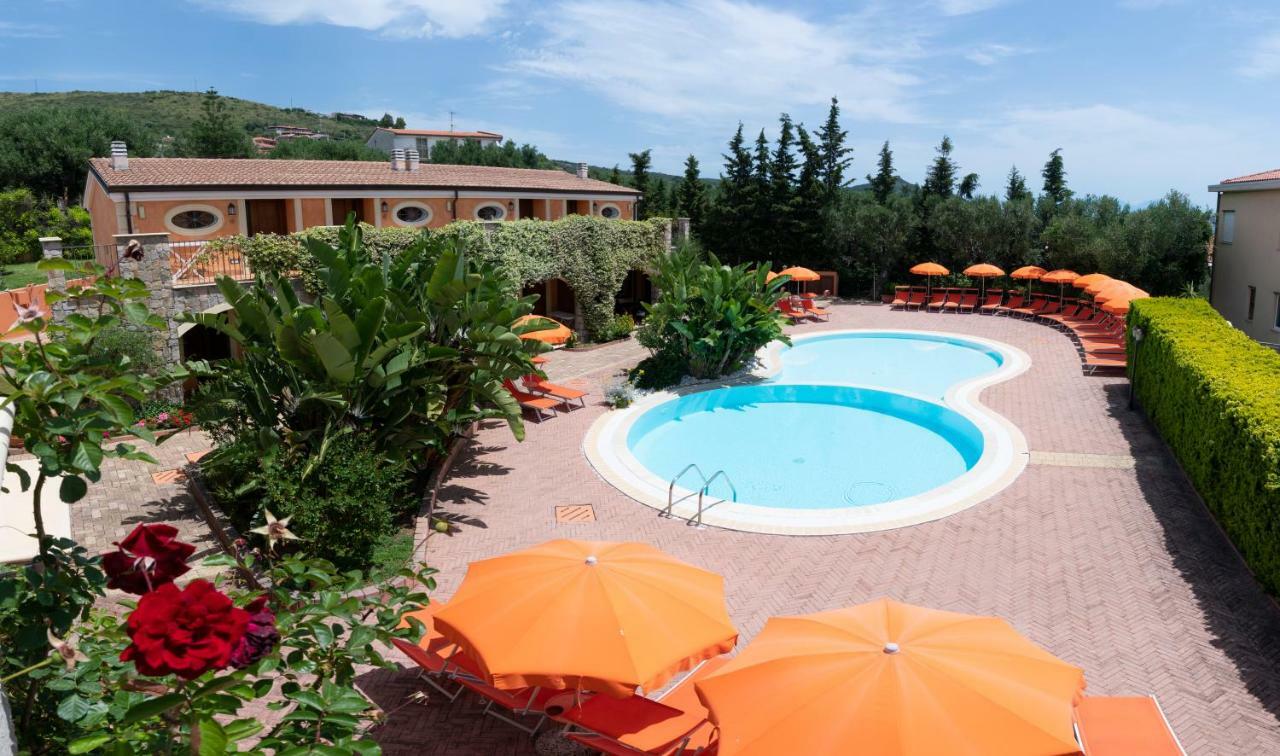 Baia Infreschi Aparthotel